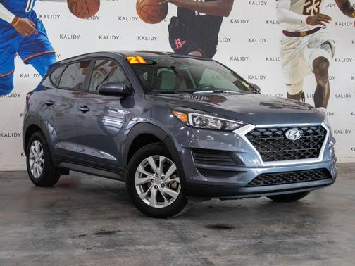 2021 Hyundai TUCSON SE