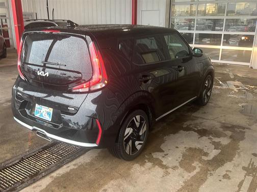 Fusion Orange 2023 Kia Soul GT-Line 2.0L