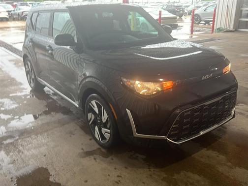 Fusion Orange 2023 Kia Soul GT-Line 2.0L