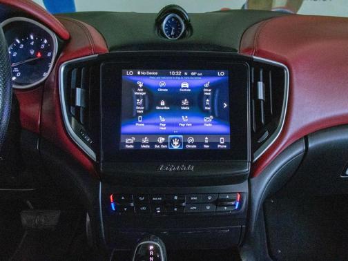 2018 Maserati Ghibli Base