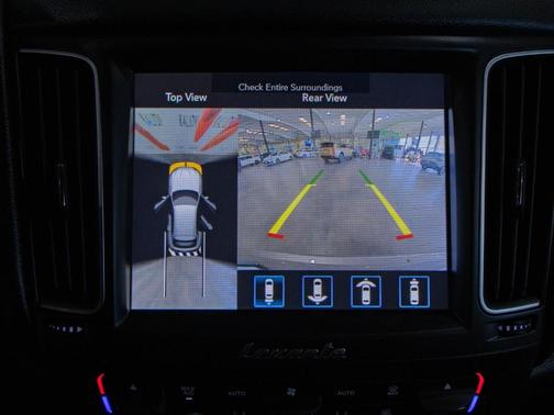 Grigio Metallic 2019 Maserati Levante Base