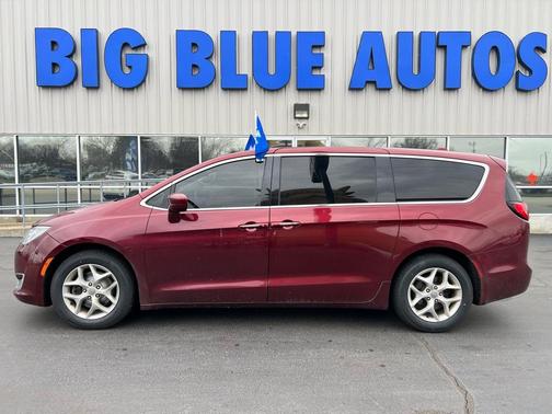 2018 Chrysler Pacifica Touring Plus