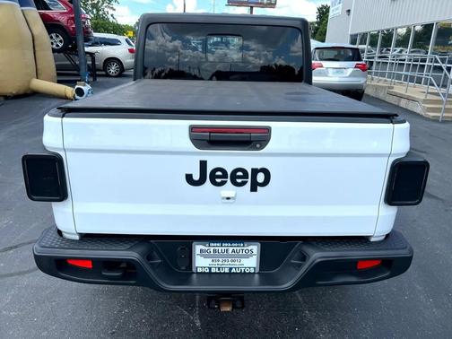 2021 Jeep Gladiator Willys 4x4