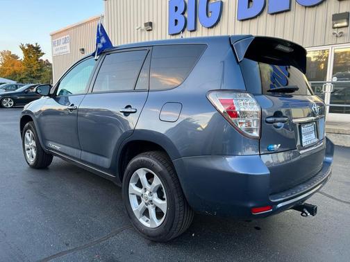 2014 Toyota RAV4 EV FWD 4dr (Natl)