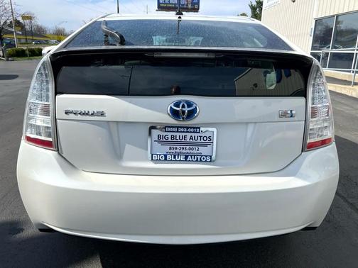 2010 Toyota Prius II