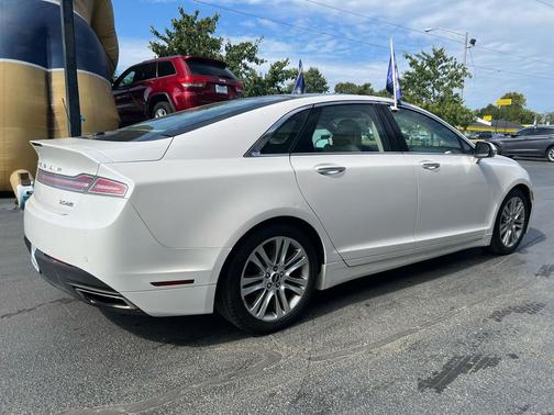 2014 Lincoln MKZ Base