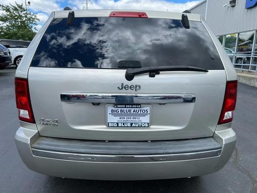 Silver 2010 Jeep Grand Cherokee Limited