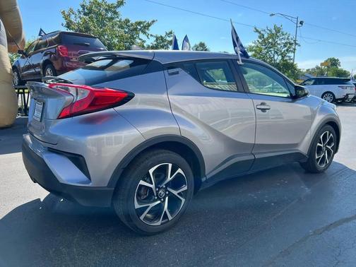 Silver 2019 Toyota C-HR Limited FWD (Natl)