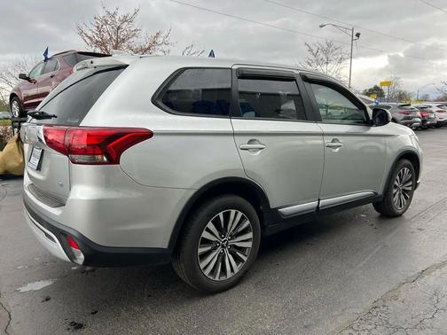 2020 Mitsubishi Outlander SEL
