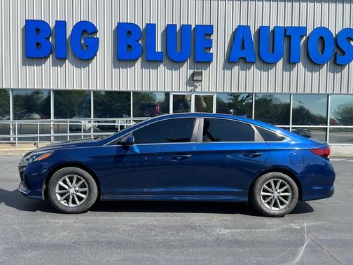 2019 Hyundai SONATA SE