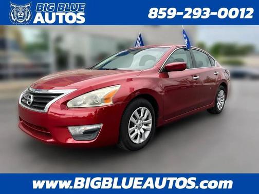 Red 2014 Nissan Altima 2.5