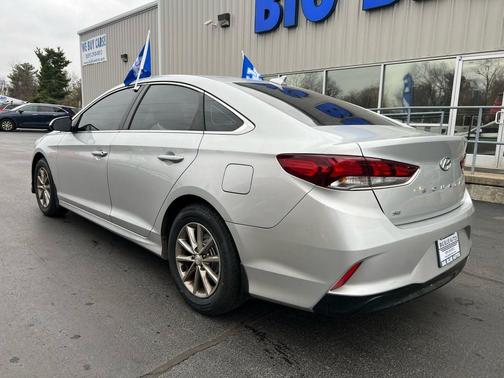 2019 Hyundai SONATA SE