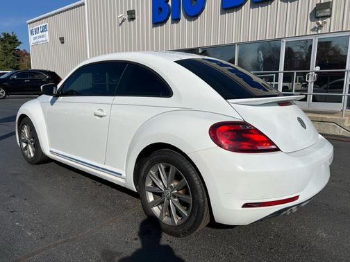 2018 Volkswagen Beetle 2.0T S