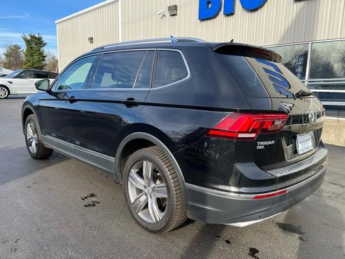 2020 Volkswagen Tiguan 2.0T SE R-Line Black 4MOTION