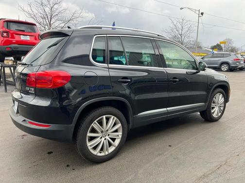 2015 Volkswagen Tiguan 2.0T SEL R-Line 4MOTION