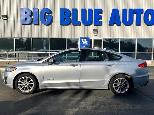 2019 Ford Fusion Hybrid SE