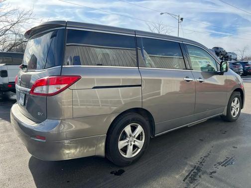 2015 Nissan Quest SV