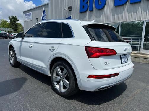 White 2018 Audi Q5 2.0 TFSI Tech Premium Plus