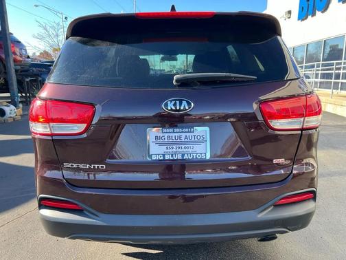 2016 Kia Sorento LX