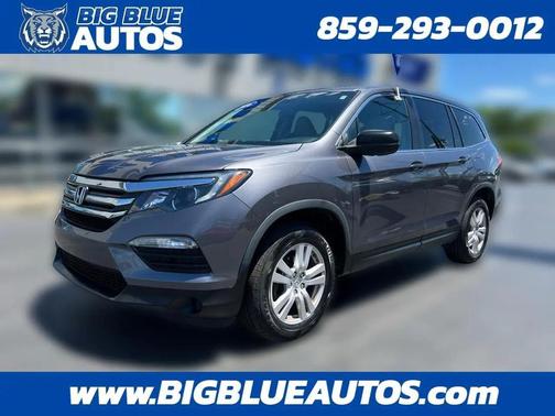 Gray 2016 Honda Pilot LX