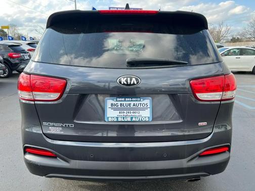 2016 Kia Sorento LX