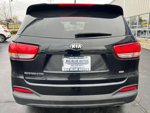 2017 Kia Sorento LX
