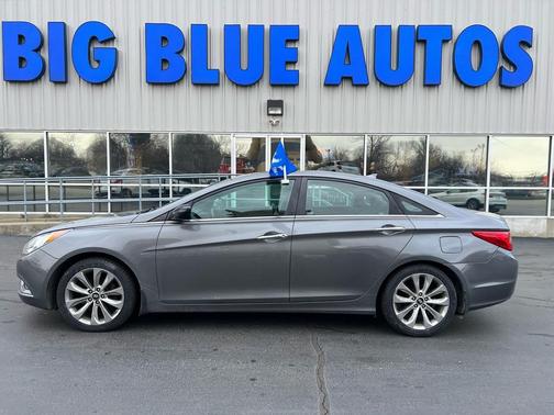 2013 Hyundai SONATA SE