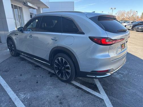 2025 Mazda CX-90 PHEV Premium Plus