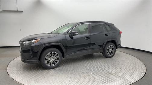 2022 Toyota RAV4 Hybrid XLE Premium