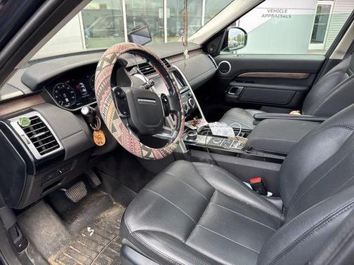 Loire Blue Metallic 2019 Land Rover Discovery HSE