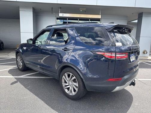 Loire Blue Metallic 2019 Land Rover Discovery HSE