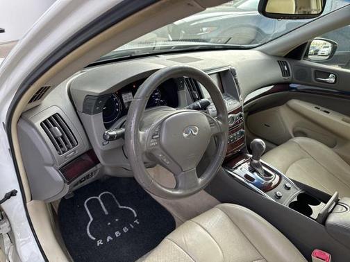 2011 INFINITI G37 Journey