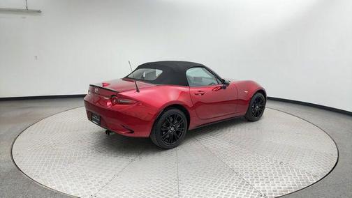 2024 Mazda MX-5 Miata Club