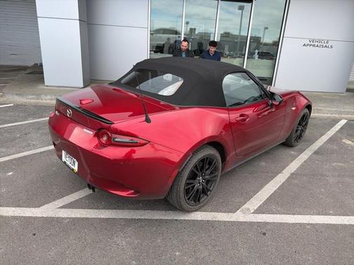 2024 Mazda MX-5 Miata Club