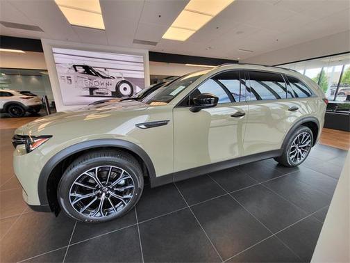 2025 Mazda CX-70 PHEV Premium Plus Package
