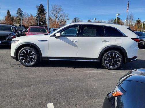 2026 Mazda CX-90 PHEV Premium Plus