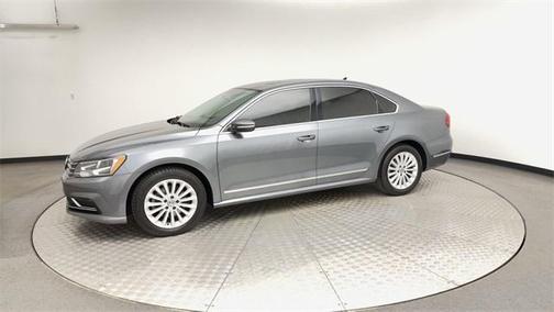 2017 Volkswagen Passat 1.8T SE