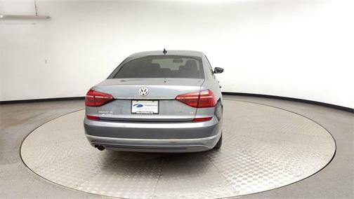 2017 Volkswagen Passat 1.8T SE