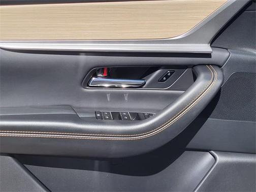 2025 Mazda CX-70 PHEV Premium Package
