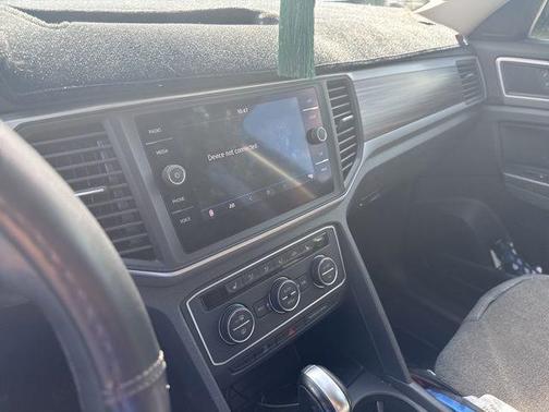 2021 Volkswagen Atlas 3.6L SE w/Technology