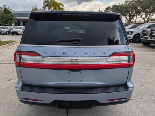 CHROMA CRYSTAL BLUE PREMIUM 2021 Lincoln Navigator Black Label