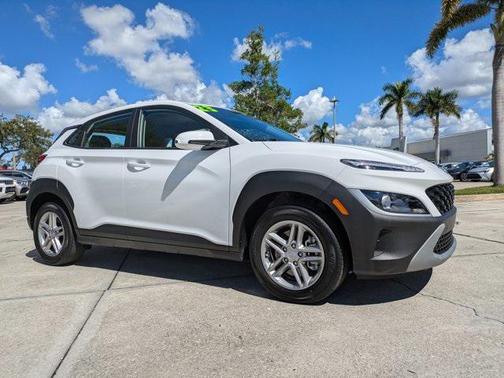 2023 Hyundai KONA SE