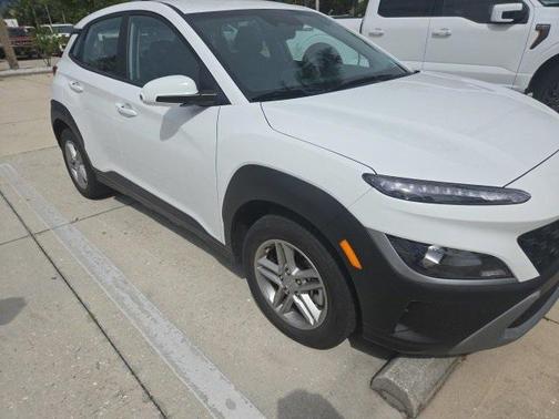 2023 Hyundai KONA SE