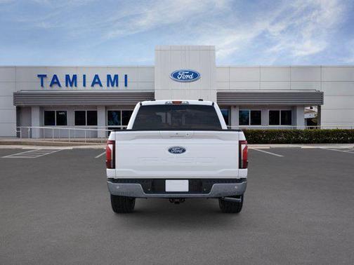 STAR WHITE METALLIC TRICOAT 2026 Ford F-150 Lariat