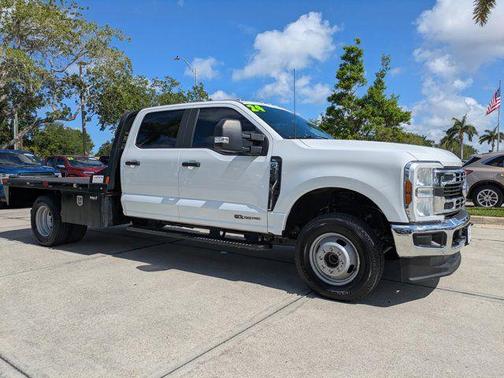 OXFORD WHITE 2024 Ford F-350 XL
