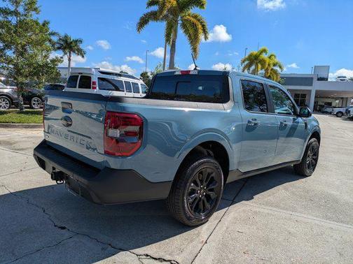 2023 Ford Maverick Lariat