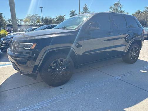 2020 Jeep Grand Cherokee Altitude