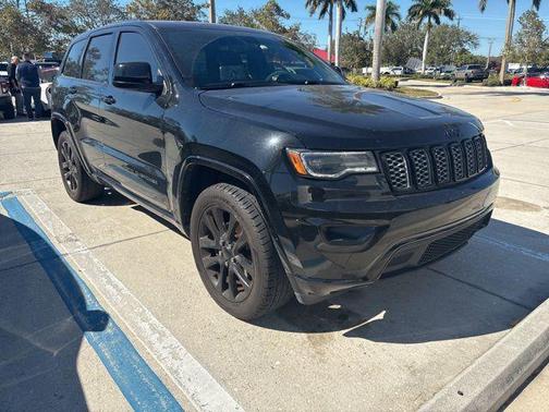 2020 Jeep Grand Cherokee Altitude