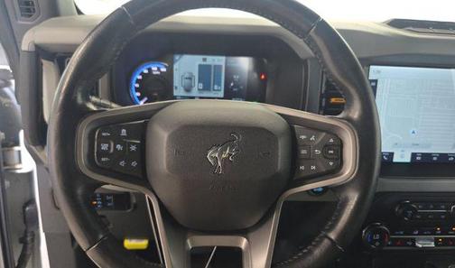 Oxford White 2023 Ford Bronco Badlands