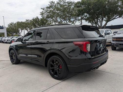 2022 Ford Explorer ST